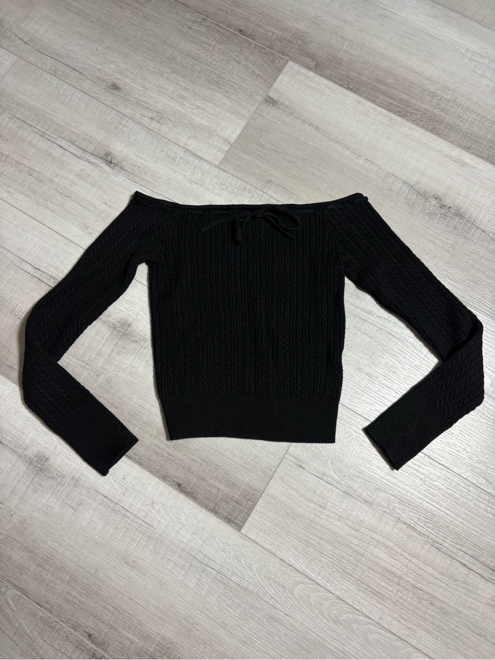 Hollister Black Off Shoulder Cable Knit Ribbon Sweater Y2K Inspired M